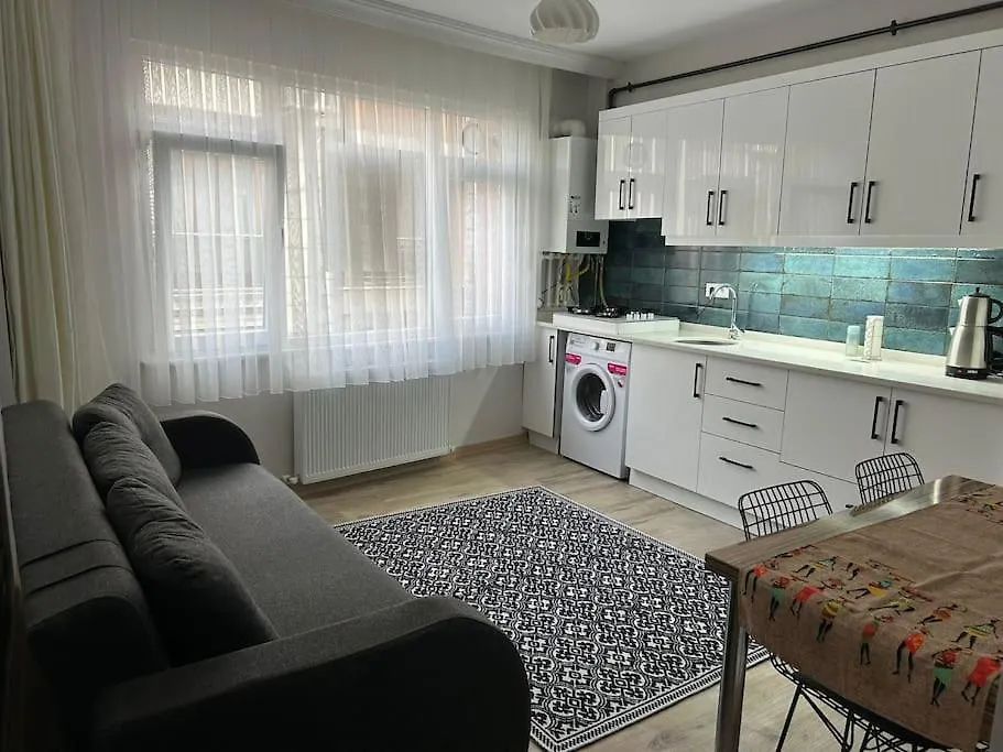 Ueskuedar - Venues Home - Sakin Konaklama Istanbul Apartment